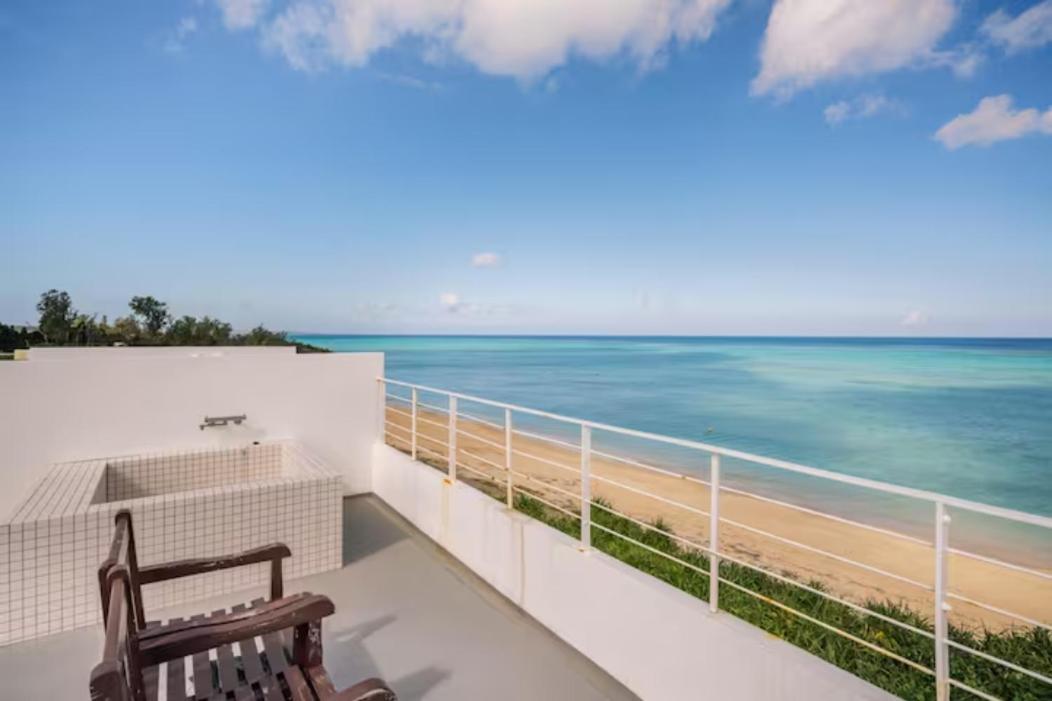 Casa Dumai Oceanvilla นาคิจิน ภายนอก รูปภาพ
